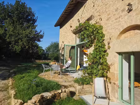 une grange rénovée par les meilleurs artisans  à proximité de limoges  entre bordeaux et..