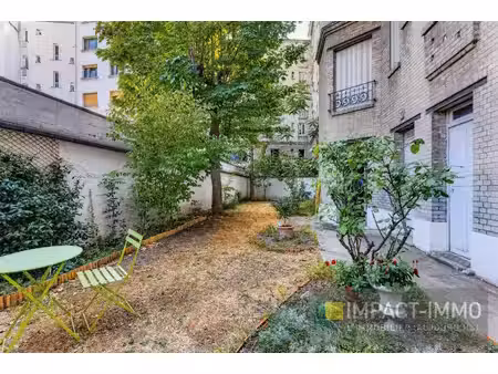 loge de gardien à rénover avec accès jardin