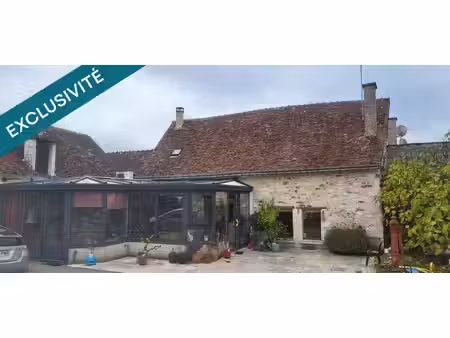 corps de ferme avec 6 hectares