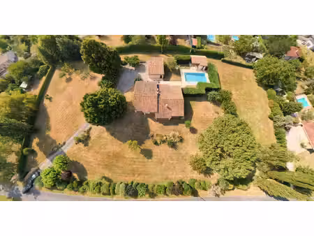 maison t4 150 m² ? 7 000 m² constructibles : une rareté absolue