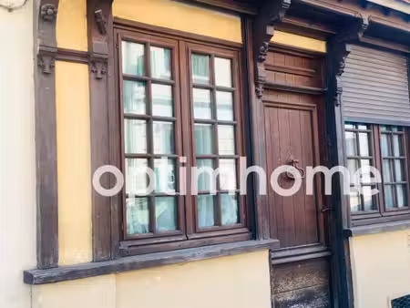 centre moret sur loing (77) - maison à vendre 85m2 avec une petite cour intérieure et une 