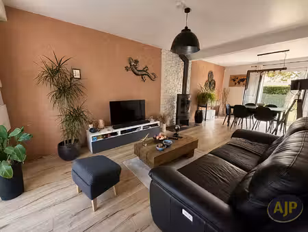 maison proche bourg