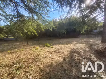 vente terrain à bâtir 590 m²