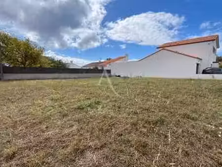 vente terrain à saint-hilaire-de-riez (85270) : à vendre / 450m² saint-hilaire-de-riez
