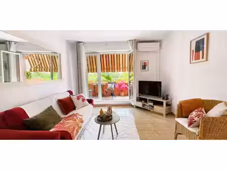 appartement avec terrasse hyeres (83)
