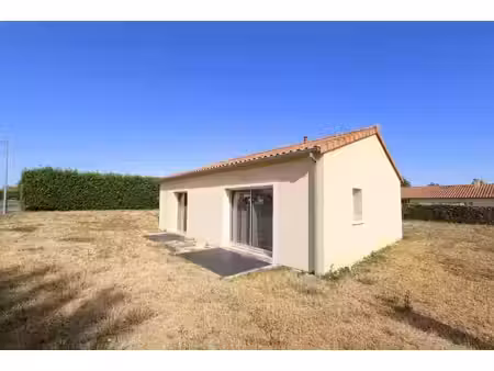 location maison 3 pièces 79m² loudun 86200