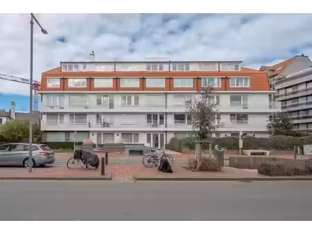 non-meublé: studio ensoleillé près du centre!