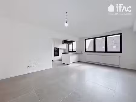appartement moderne avec terrasse et 2 chambres