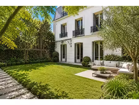 neuilly sur seine - saussaye - hôtel particulier - 9 pièces - 300 m2- 5 chambres
