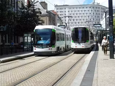 location bureau nantes 169 m²