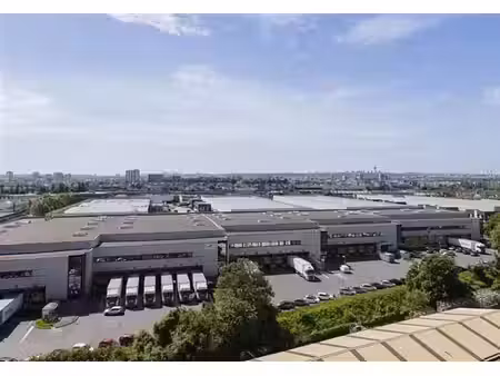 location entrepôt / local d'activités le bourget 13 392 m²