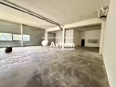location entrepôt taverny 95150 920m²
