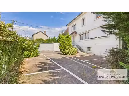 prestigieux immeuble de rapport en vente à romilly-sur-seine  france