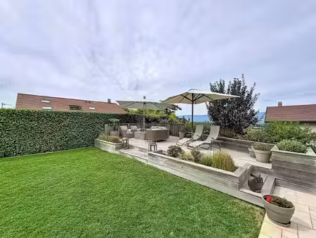 maison familiale t5 de 190 m² avec jardin arboré  vue salève & jura collonges sous saleve.