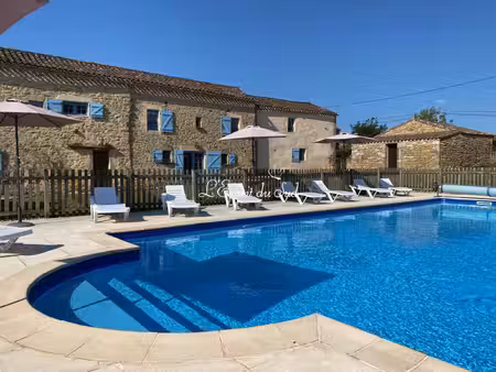 maison de qualité exceptionelle avec piscine