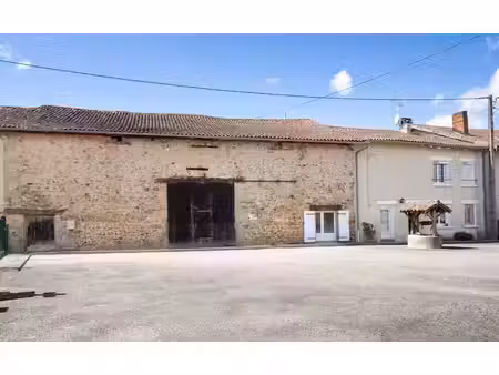 ensemble immobilier de caractere - 3 maisons  2 granges et 1 patio - un projet unique a im
