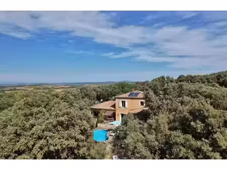 villa méridionale avec piscine entre nîmes et uzès