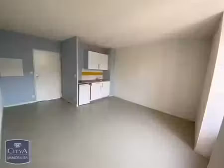 appartement à louer 1 pièce 26.52 m² - cholet (49) - 415€