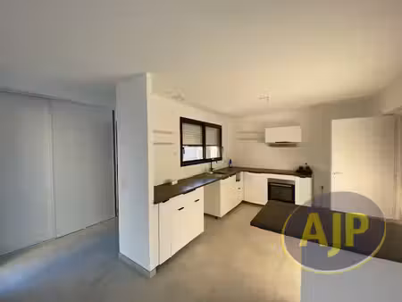 à louer maison 105 m² – 1 115 € |saint-hilaire-de-chaléons
