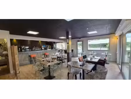fonds de commerce à vendre orbeil 83m2 100 000€