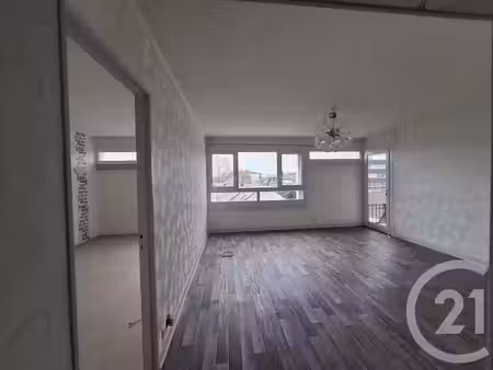 vente appartement 5 pièces 77 m² à chateauroux (36000)  68 100 €