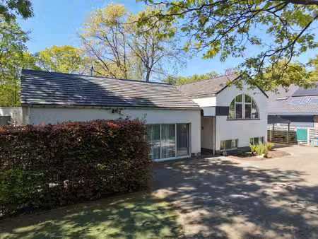 huis te koop in brasschaat met 6 slaapkamers