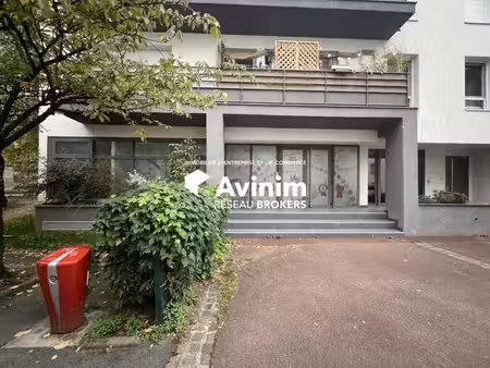 location commerce orsay 91400 220m²