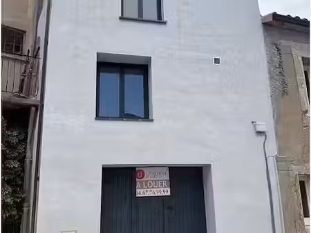 location maison 2 pièces 35 m² à lespignan (34710)  550 €