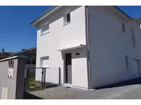 location maison 4 pièces à pessac (33600)  1 510 €