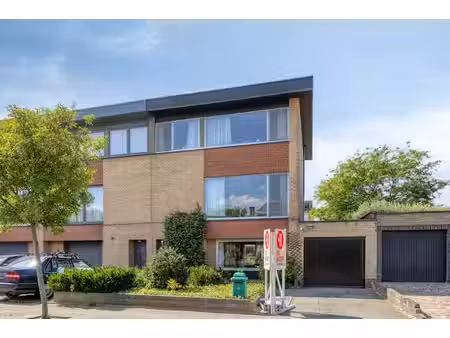 huis te koop in hoevenen met 4 slaapkamers