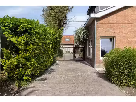 huis te koop in zedelgem met 5 slaapkamers