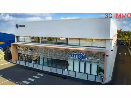 location locaux professionnels 2 pièces 238 m² à baie mahault (97122)  5 996 €