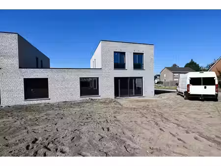 huis te koop in weelde met 3 slaapkamers