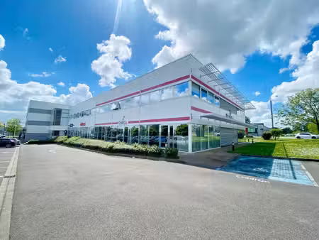 location local commercial 79m² amiens 80000
