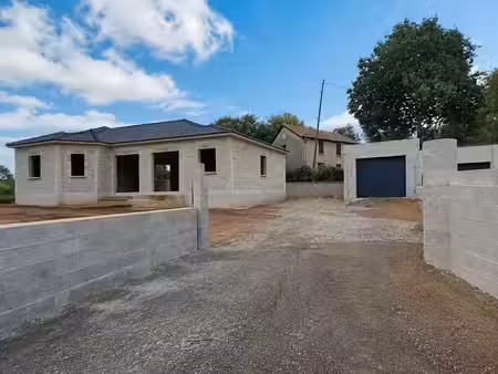 vente maison 4 pièces 107 m² à santa-lucia-di-moriani (20230)  480 000 €