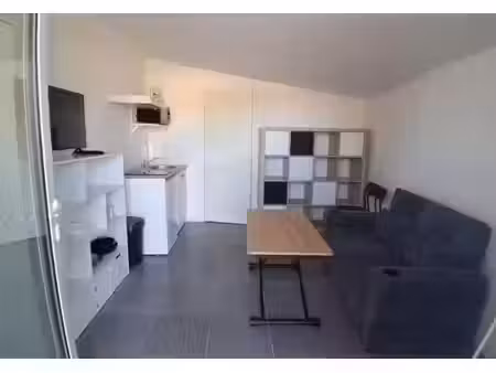 location appartement 1 pièce 15 m² à saint-andré-de-cubzac (33240)