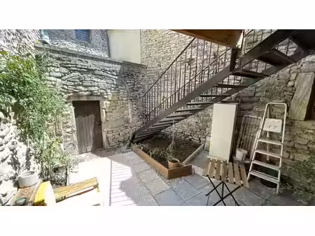 appartement 112 m² en rdc centre de taulignan (26770)