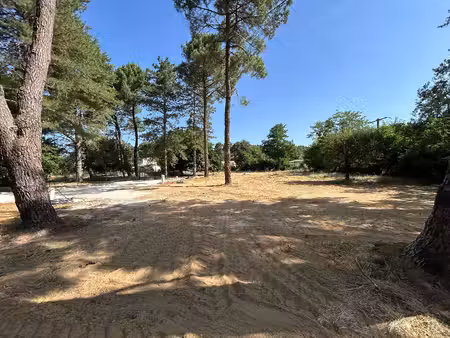 terrain de 540 m² constructible et viabilisé