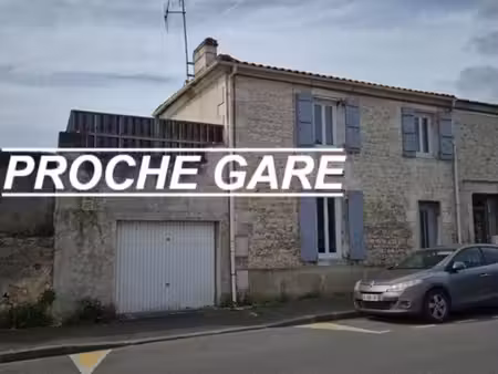maison proche gare  terrasse  cour  3 chambres
