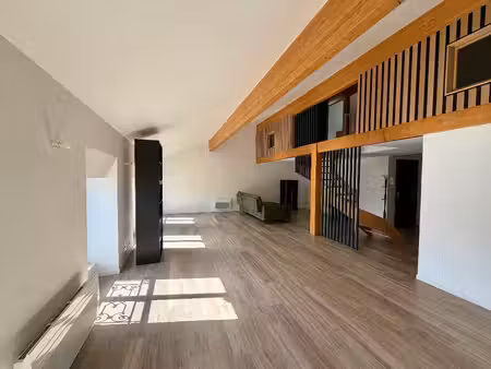 appartement entièrement refait à neuf de 121 m²