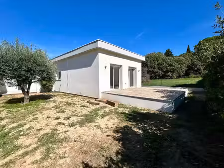 villa de plain-pied rénovée de 88.5 m²