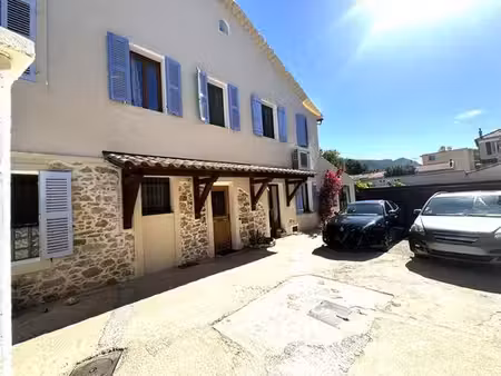 maison de 6 pièces de luxe en vente à toulon  provence-alpes-côte d'azur