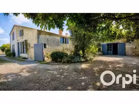 vente maison 7 pièces 316.67 m² à saint-sornin (17600)  496 375 €