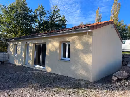 location maison 3 pièces 69m² escoutoux 63300
