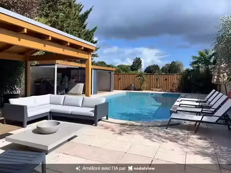 vente maison 7 pièces 225 m² à carignan-de-bordeaux (33360)  677 000 €