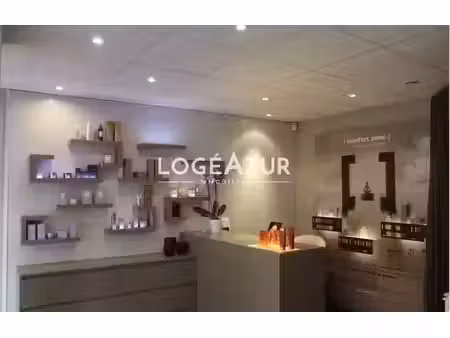 vente locaux professionnels 4 pièces 66 m² à juan les pins (06160)  75 000 €