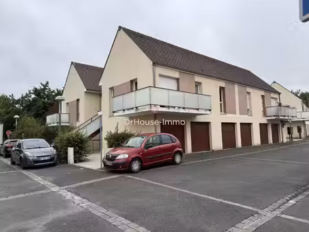 bel appartement de 3 pieces avec un grand balcon