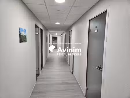 location bureaux bourg-en-bresse 01000 76m² à 195m²