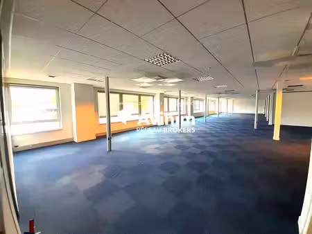 location bureaux bourges 18000 149m² à 662m²