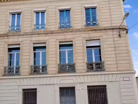 vente bureau 5 pièces 80 m² lunel (34400)